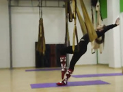 Мастер класс от тренера по аэройоге