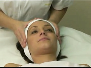 Какой комплекс косметических процедур предусматривает аппаратная косметология